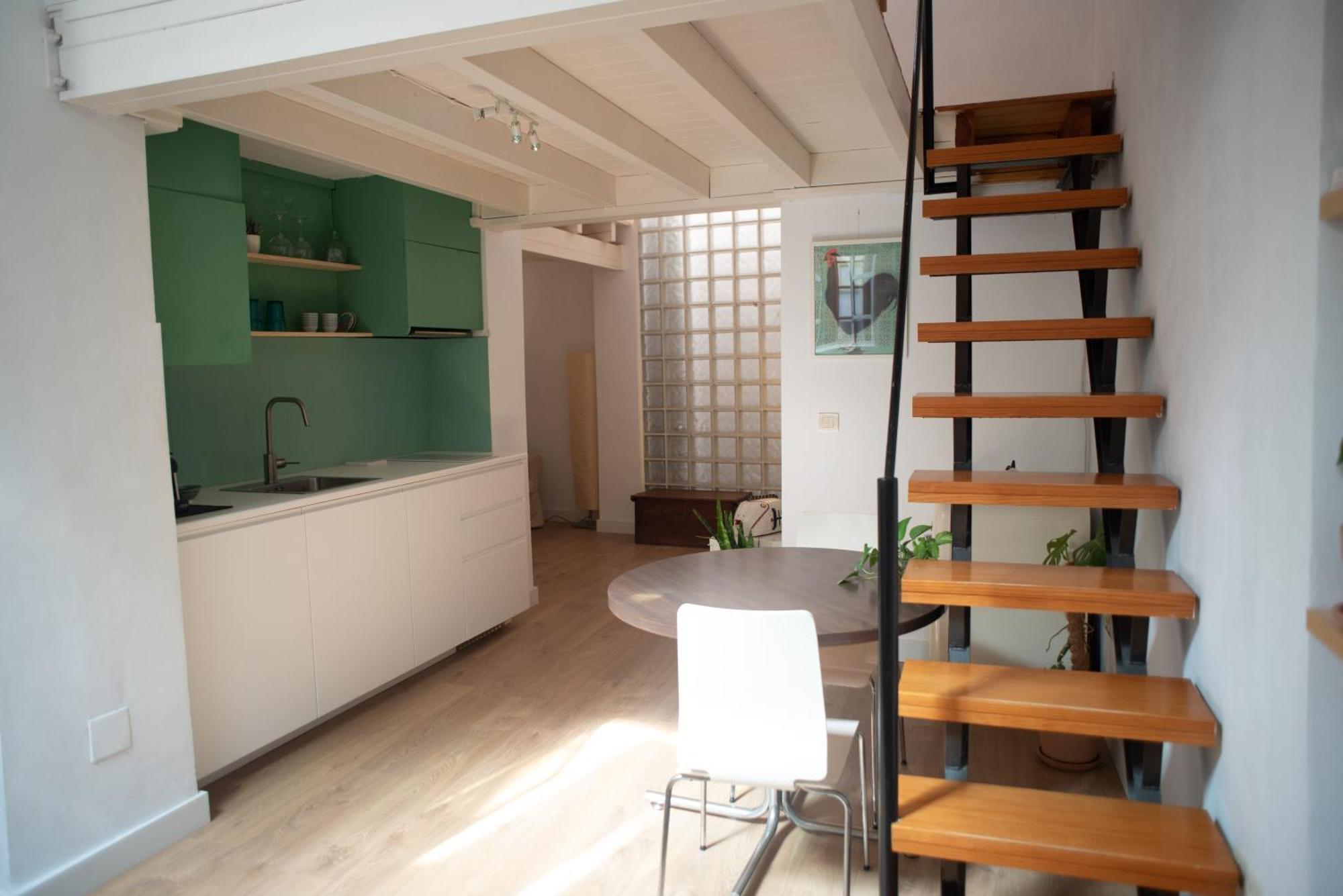 Cozy & Quiet Apartment In The Center Малага Екстер'єр фото